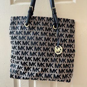 Michael Kors Jet Set North South Monogram Tote